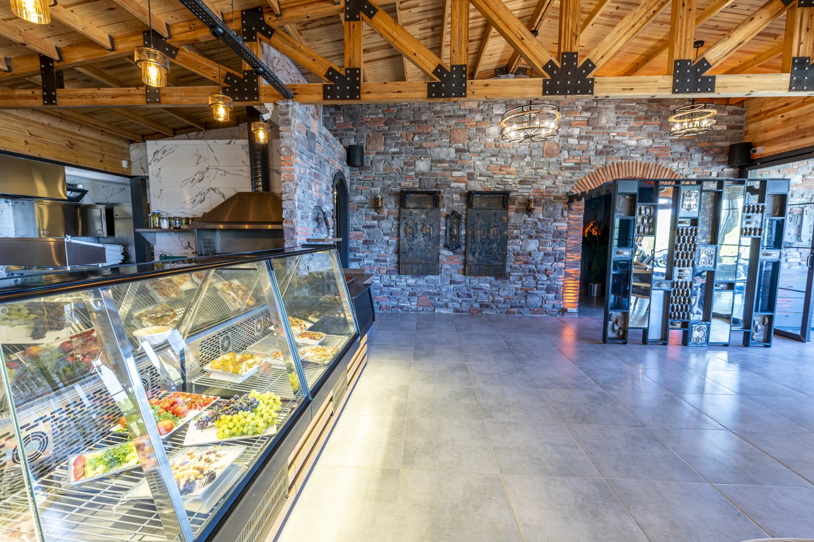 Aronia Cafe Restaurant